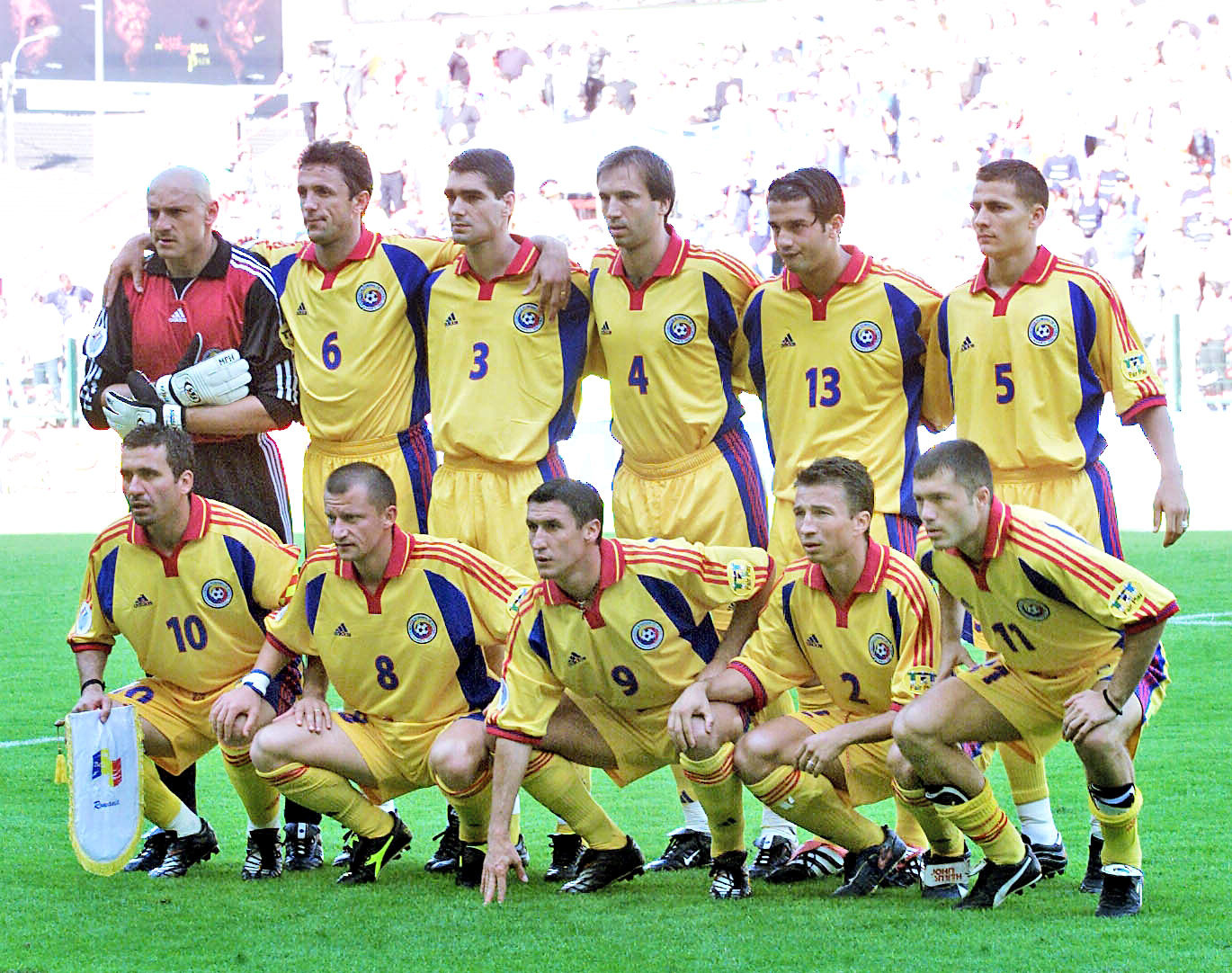 Lotul Romaniei la Euro 2000