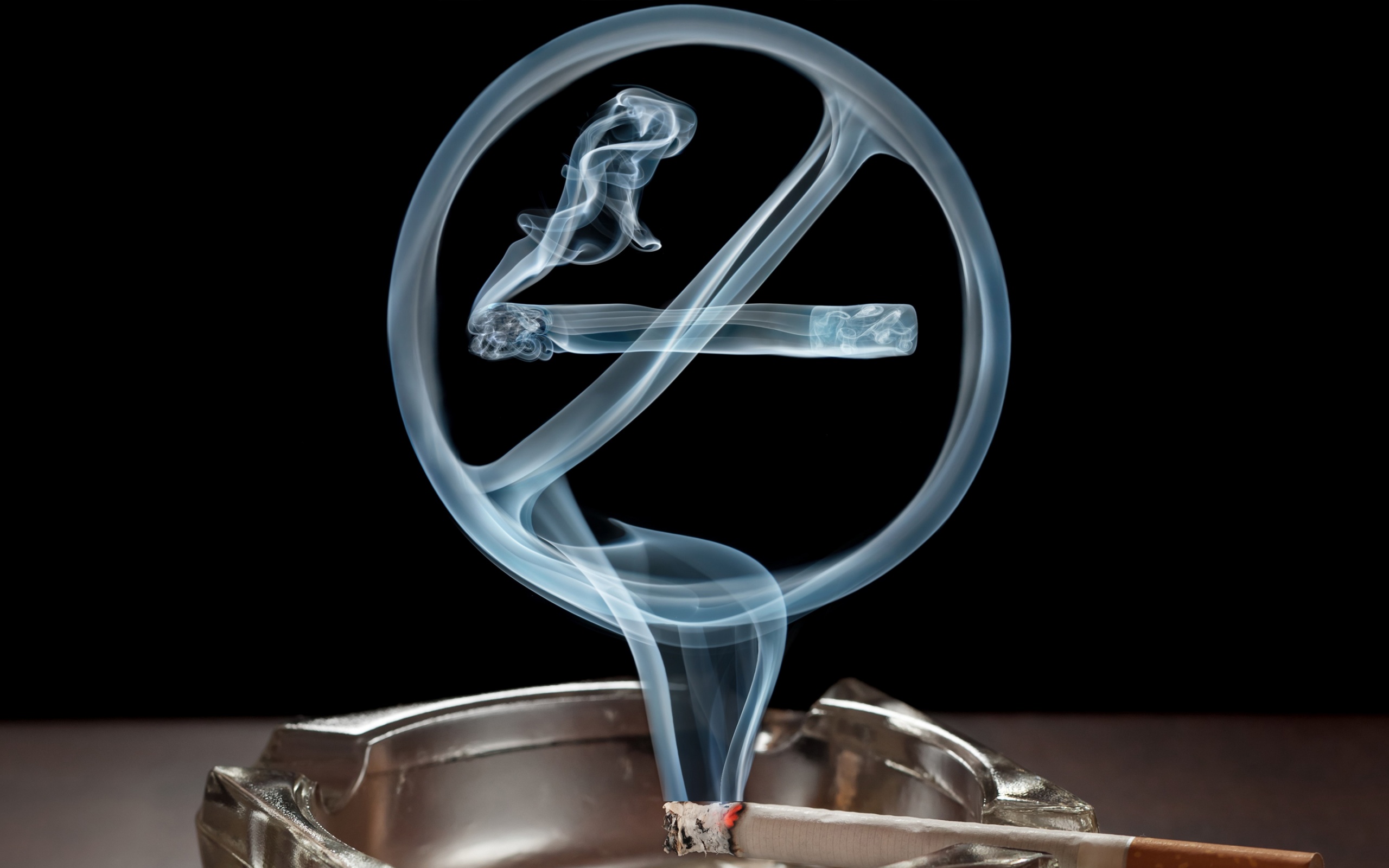 Legea antifumat intra in vigoare joi, 17 martie 2016. Vezi unde nu se mai poate fuma!