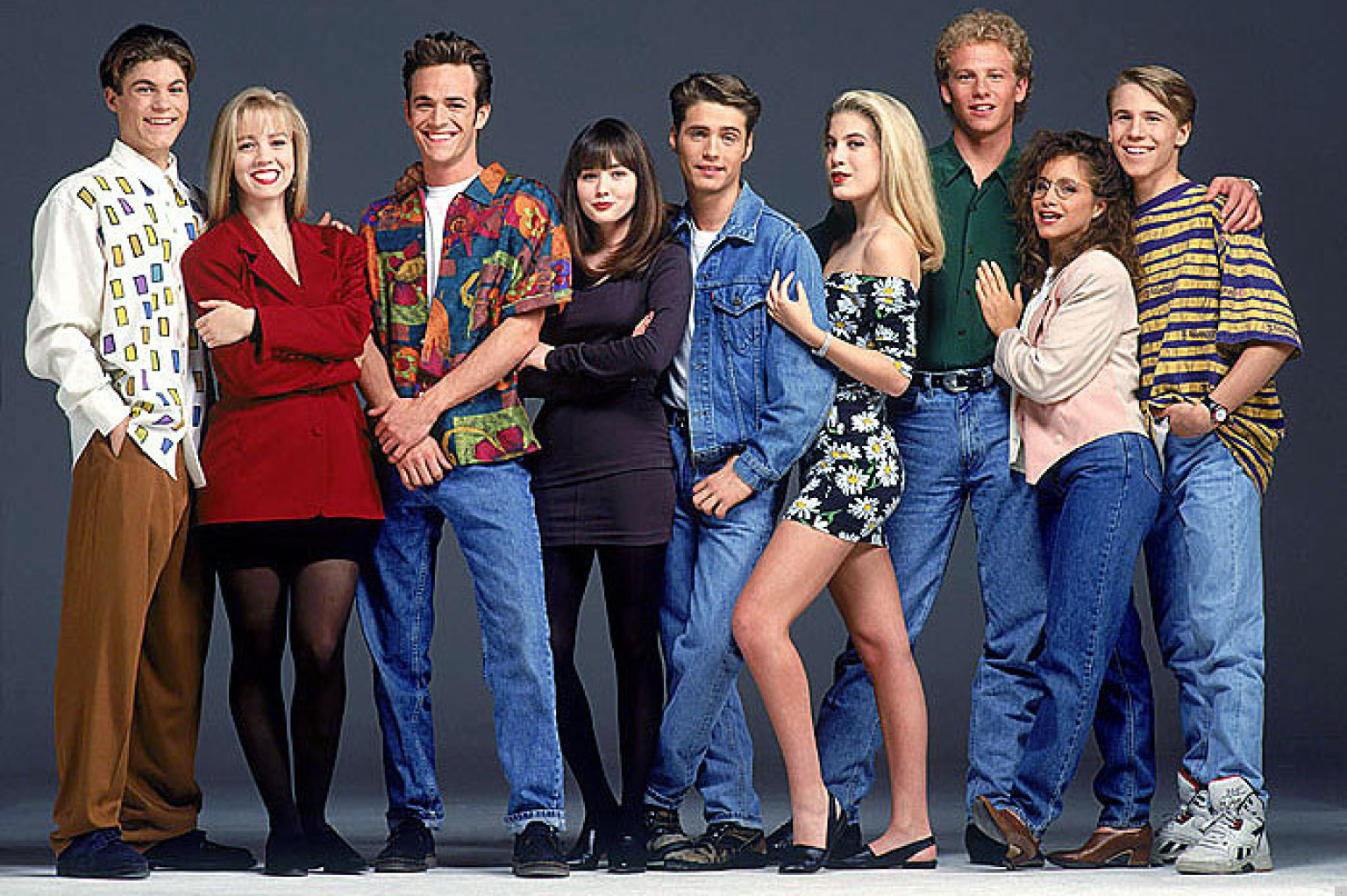 Cum arata actorii din "Beverly Hills, 90210", dupa 25 de ani