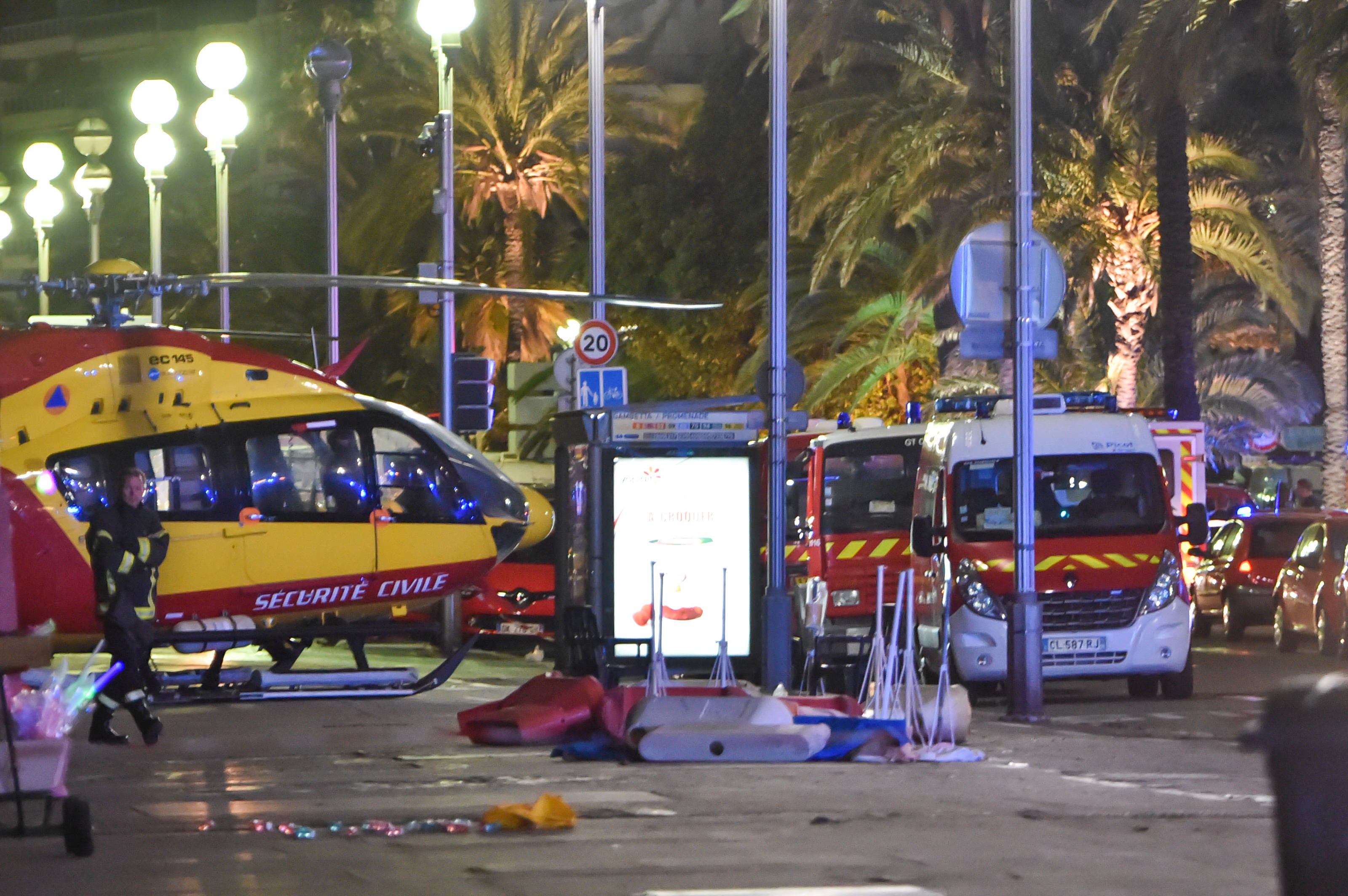 Mass Media criticata pentru fotografiile explicite de la atentatul din nisa