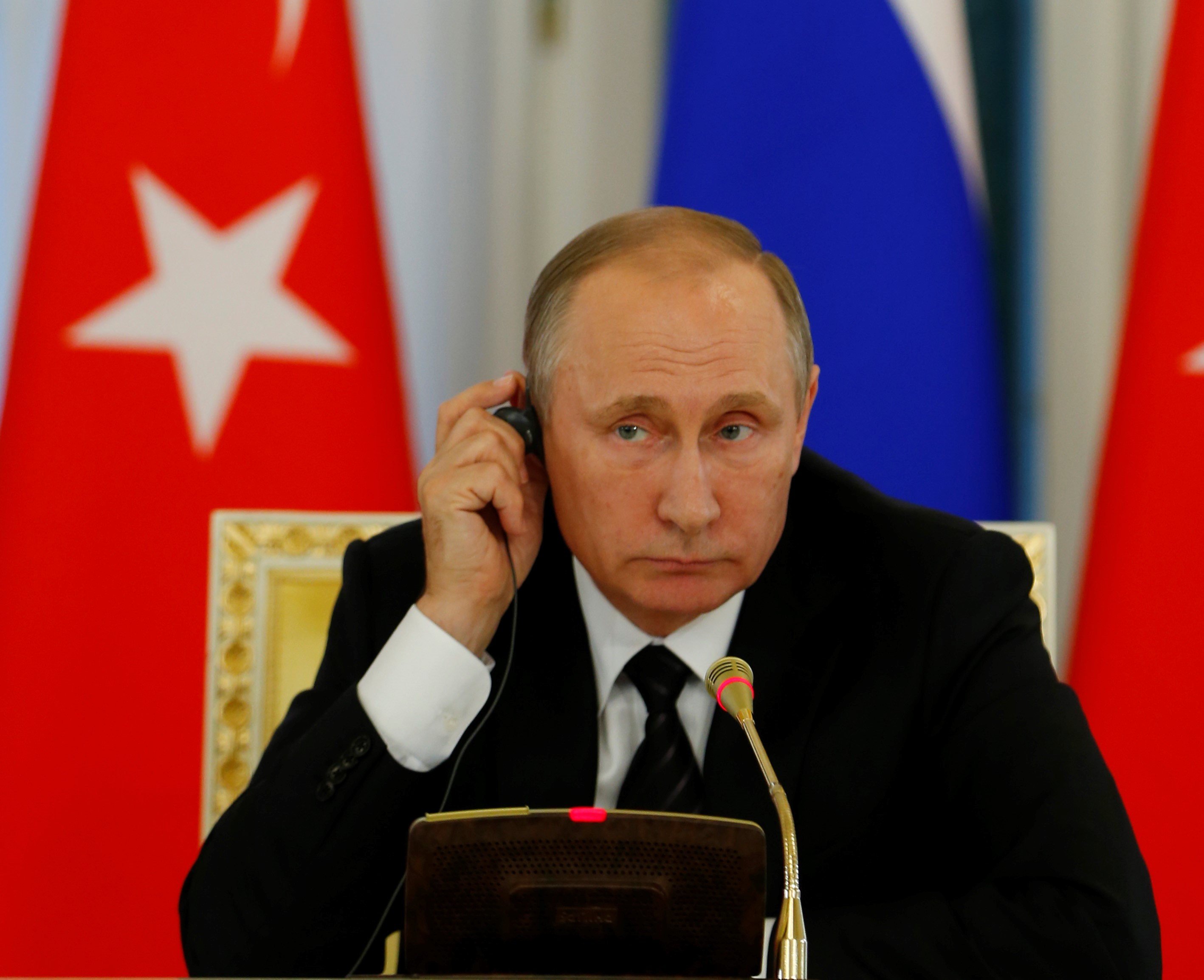Presedintele rus, Vladimir Putin, acuza Ucraina ca a ales calea terorii in locul pacii