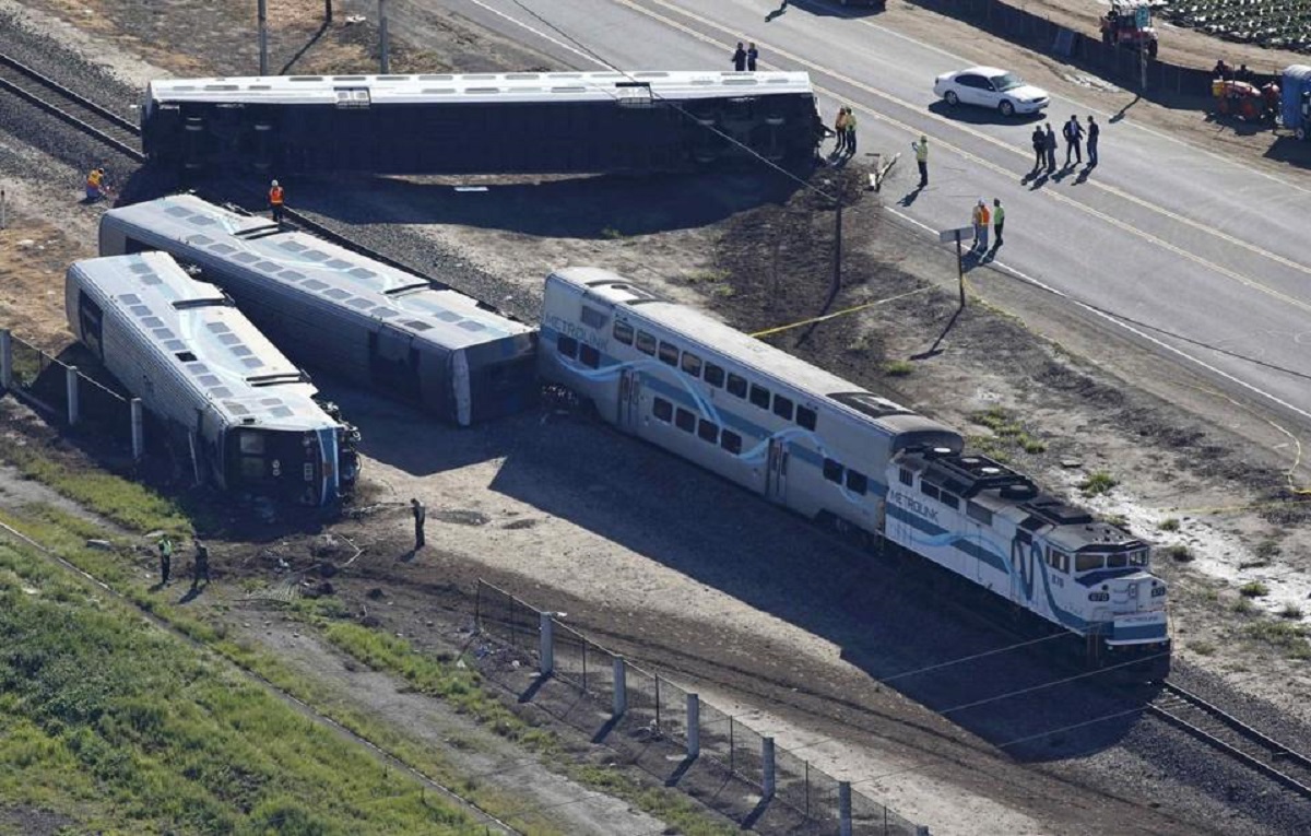 Accident feroviar în SUA - 3 morţi, 100 de răniţi