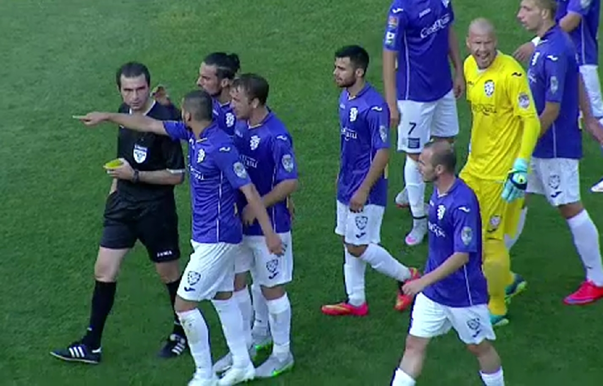 ACS Poli Timisoara a invins Concordia Chiajna in Cupa Ligii Adeplast, calificandu-se in semifinalele competitei. Vezi aici rezumatul video al meciului.