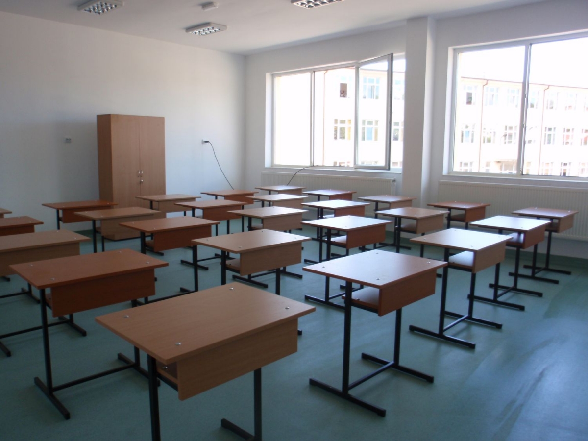 Mai mult de jumatate din cladirile in care functioneaza unitatile de invatamant din Bucuresti nu sunt autorizate de ISU