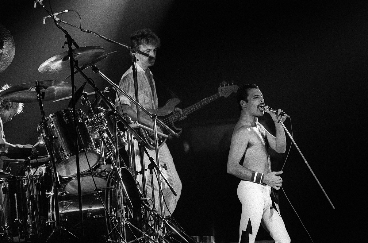 Melodia We will rock you a trupei Queen este pe primul loc in topul pieselor care creeaza dependenta, potrivit unui studiu al unei universitati americane.