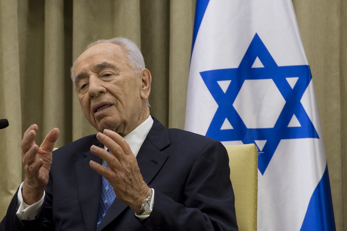Fostul președinte al Israelului, Shimon Peres (93 de ani) rămâne într-o stare stabilă, dar gravă, au anunțat medicii de la spitalul în care este internat.
