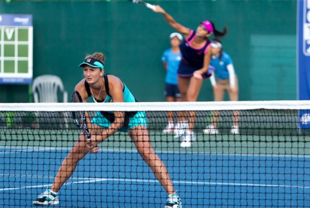 Cuplul Irina Begu/Raluca Olaru a pierdut in primul tur al US Open, la dublu. Simona Halep si Monica Niculescu vor evolua in turul 3 la simplu.