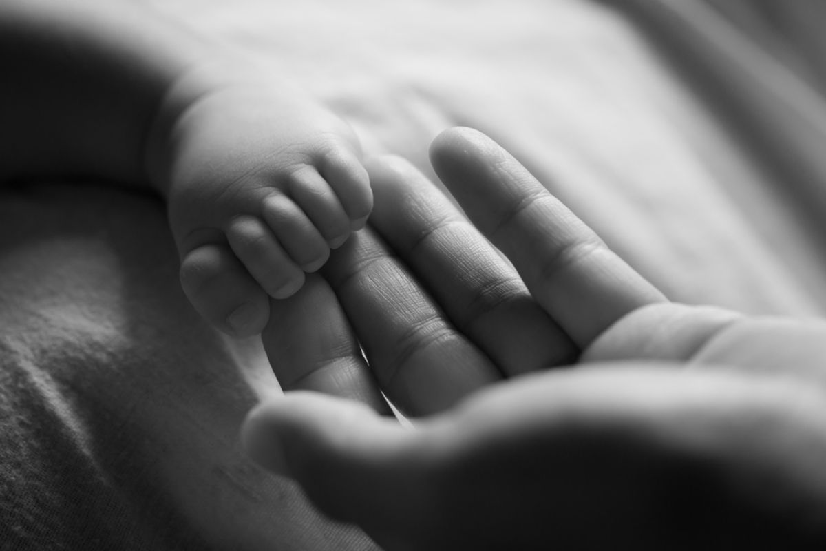 Horror! O fostă asistentă a recunoscut că a schimbat 5000 de bebeluși la naștere