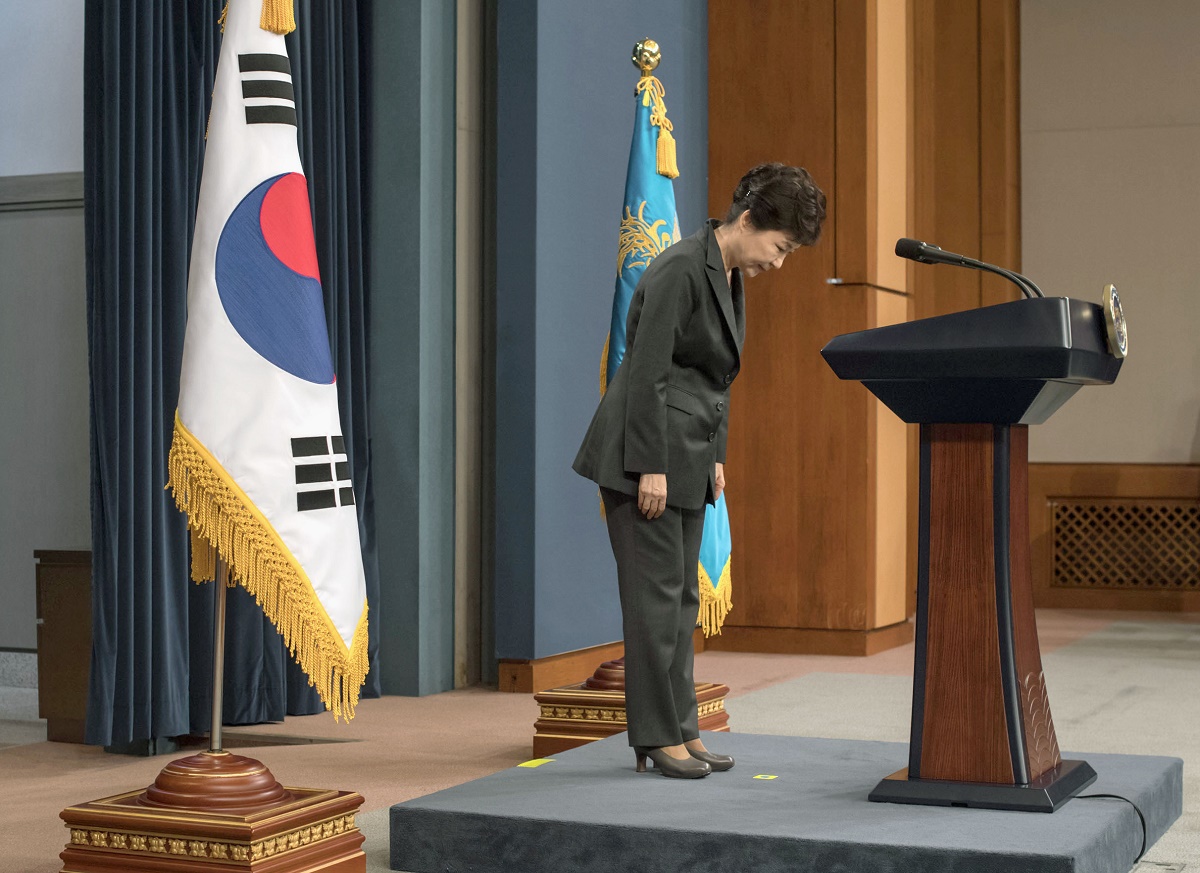 Președinta Coreei de Sud, Park Geun-Hye, implicată într-un răsunător scandal de corupție, s-a declarat gata să renunțe la putere.