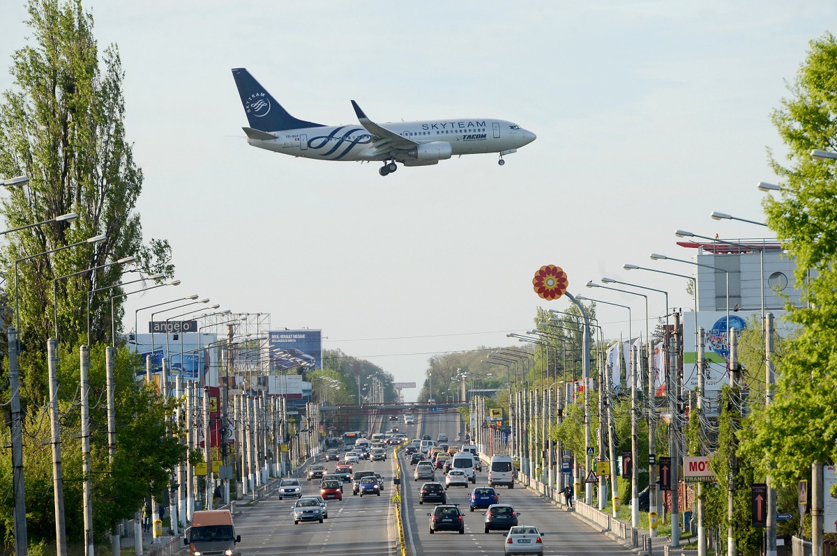 Compania Națională Aeroporturi București a anunțat, marți, că autoturismele Uber nu au acces în zona de preluare a pasagerilor de pe aeroportul Otopeni.