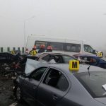 COD ROŞU. Accident grav pe A2: 3 morţi şi 60 de răniţi