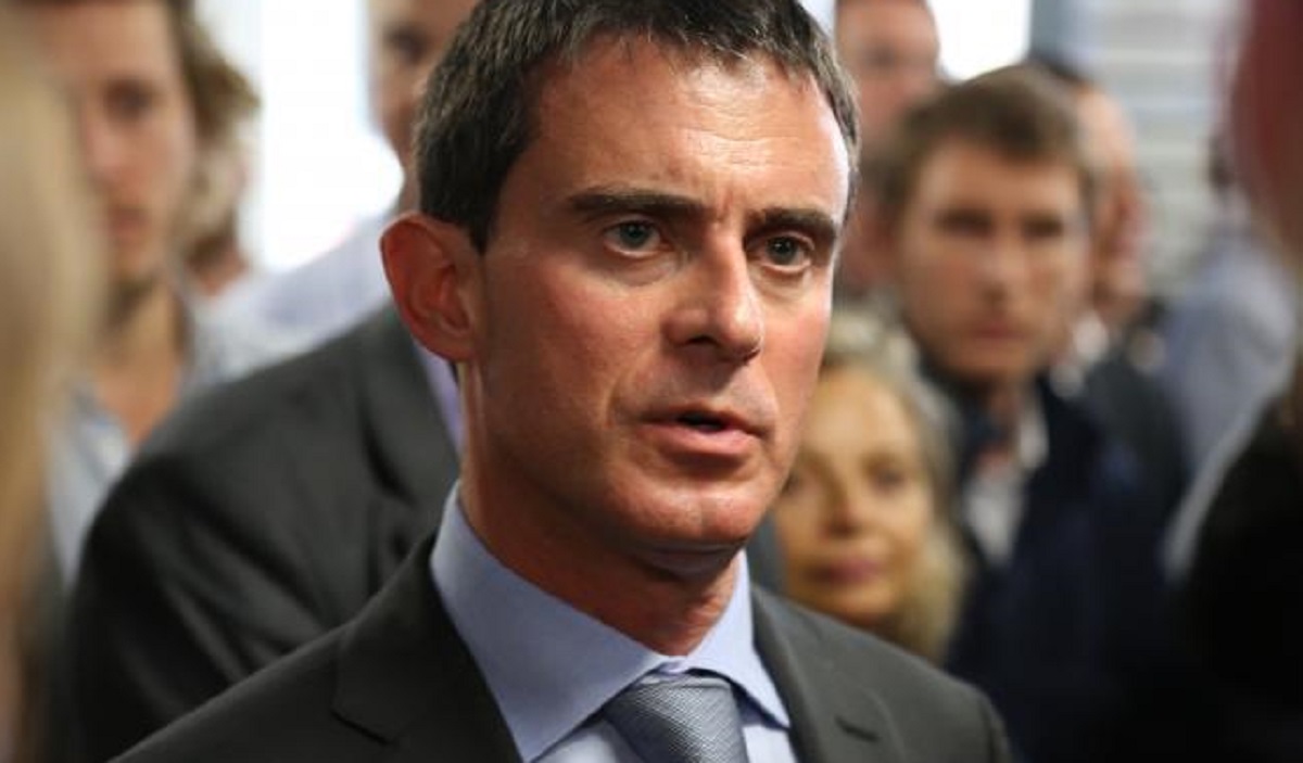 Premierul francez Manuel Valls a anunțat că va demisiona din funcție, pentru a candida la alegerile prezidențiale de anul viitor.