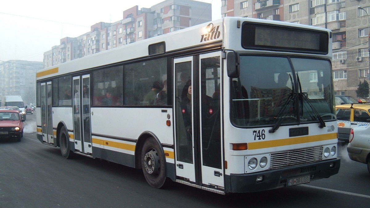 Primăria Capitalei vrea să cumpere 600 de noi mijloace de transport în comun: 400 de autobuze, 100 de troleibuze și 100 de tramvaie