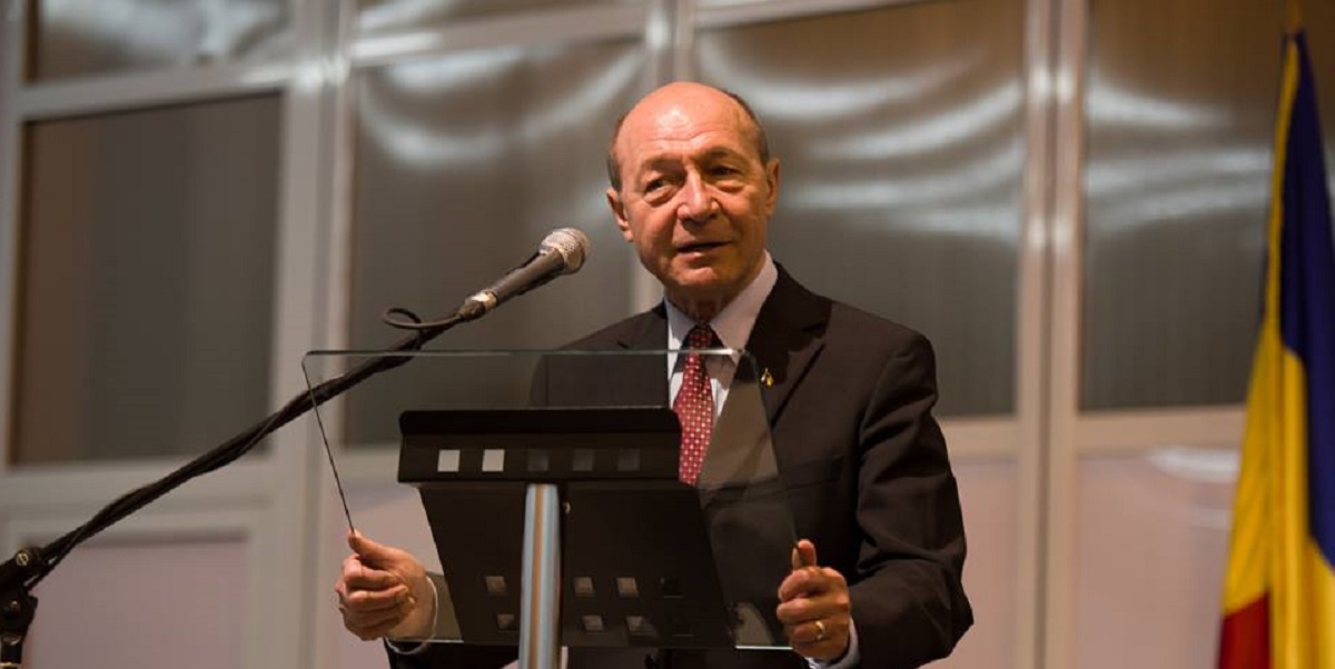 Traian Băsescu a scris pe pagina sa de socializare un mesaj în care explică de ce el a fost invitat la parada de 1 decembrie.