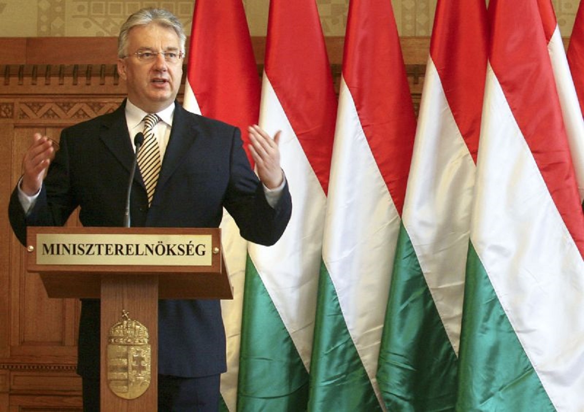 Un vicepremier maghiar a spus răspicat că Ungaria ar fi trebuit să dea cu pumnul în masă mult mai devreme în relaţia cu România.