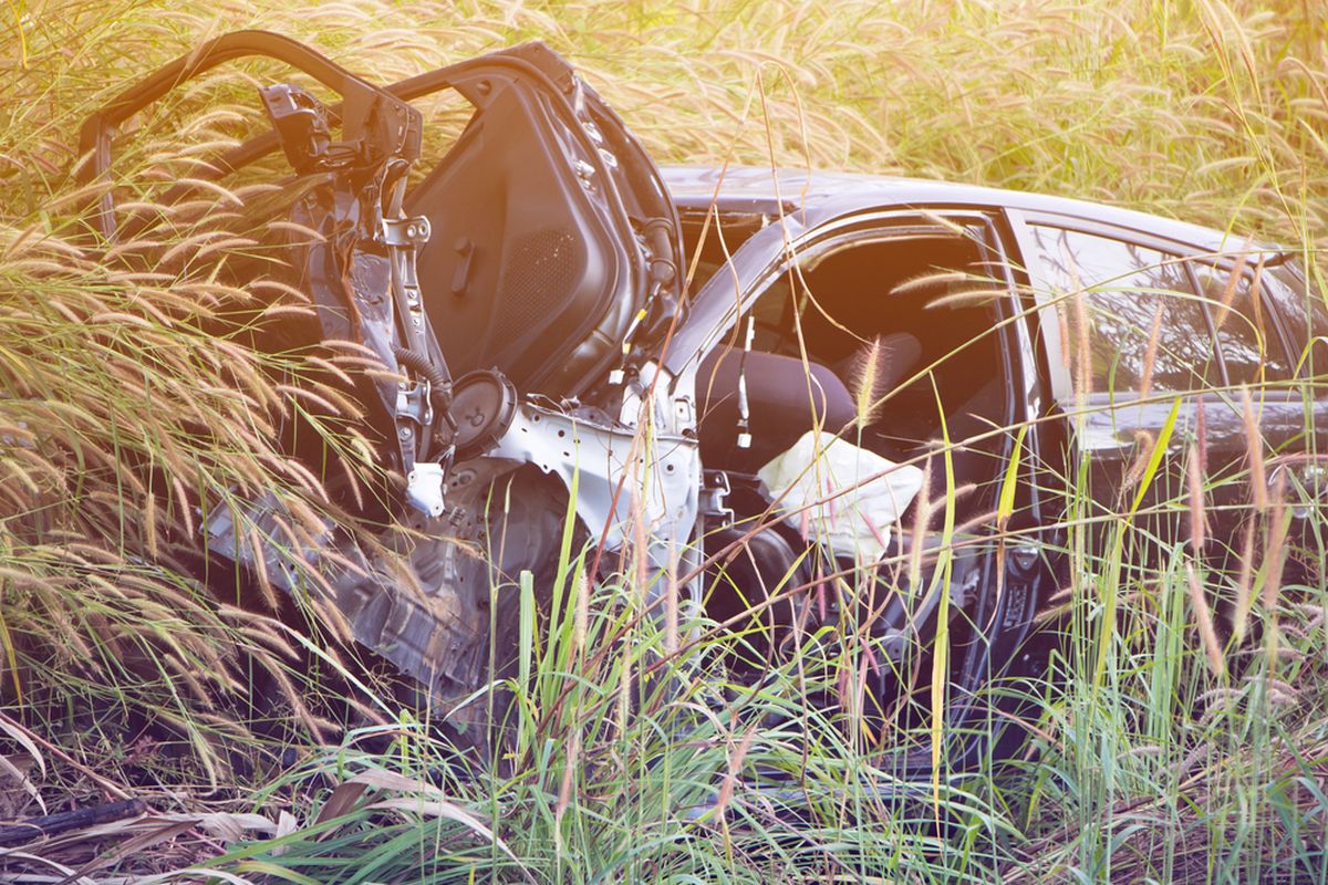 Accident teribil în Piatra Neamț, unde autoritățile au declanșat cod roșu de intervenție. Acestea au participat la salvarea mai multor călători.