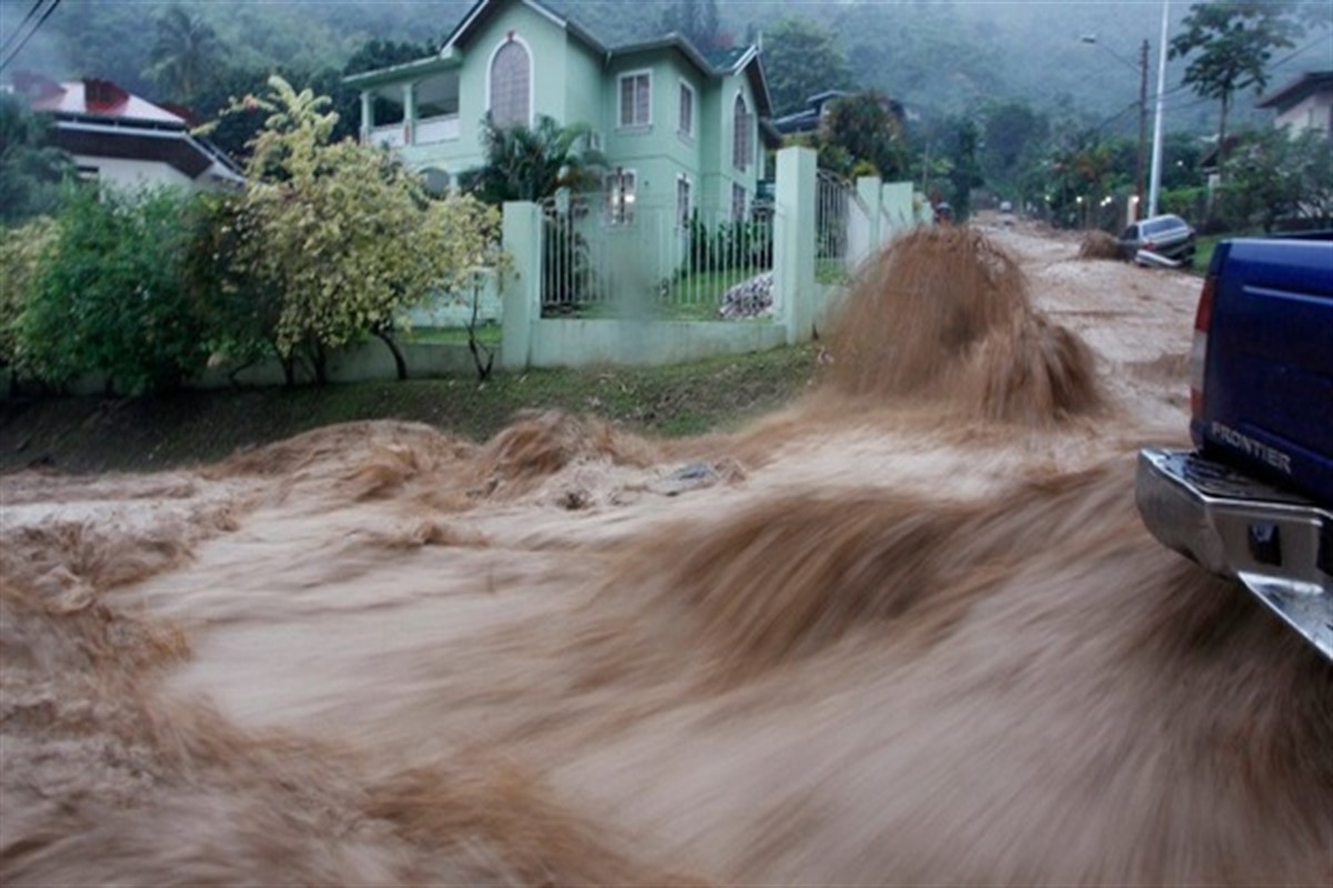 Inundații puternice au loc în Spania, unde două persoane și-au pierdut viața. O româncă de 26 de ani ar fi murit din cauza apelor revărsate.