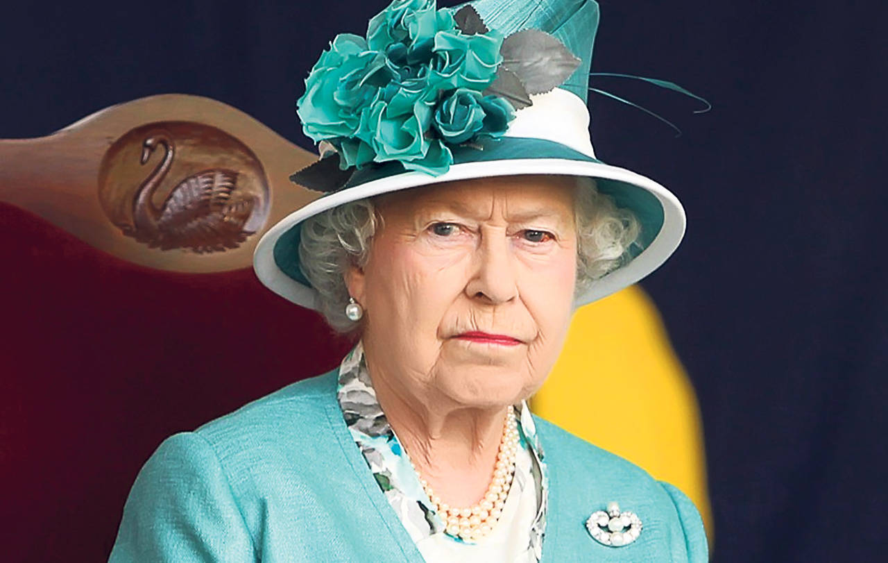 Câţi bani câştigă regina Marii Britanii de pe urma curselor de cai