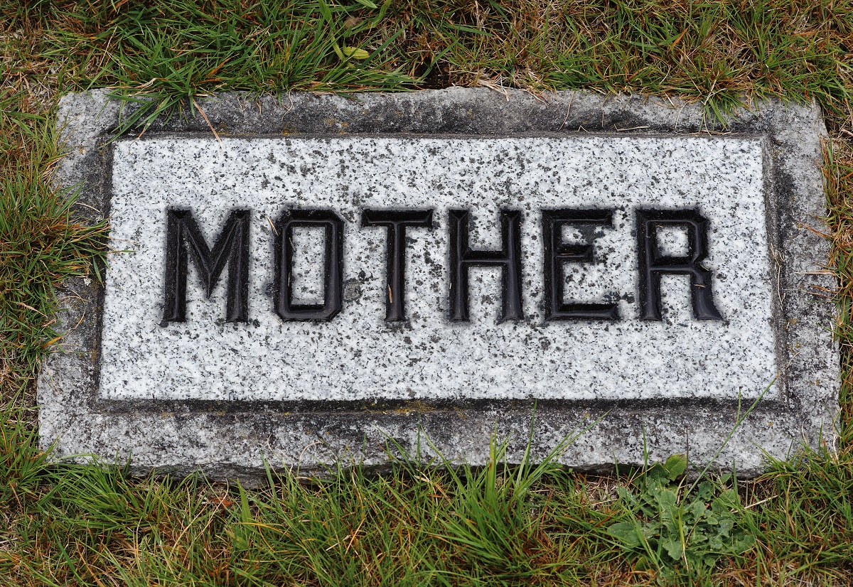 Mormantul unei mame