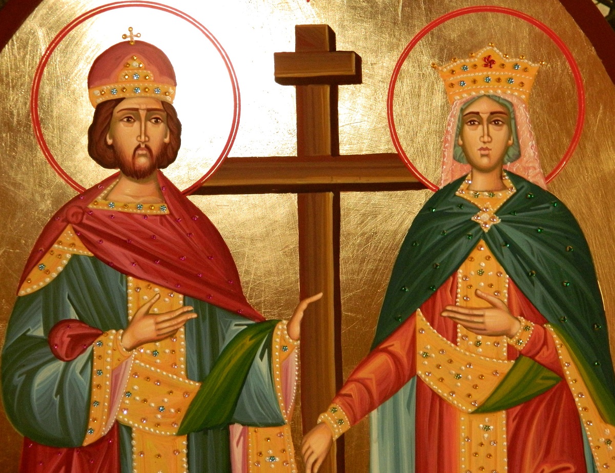Sfinții Împărați Constantin și Elena sunt celebrați anual în data de 21 mai. Sărbătoarea este marcată cu cruce roșie în calendarul ortodox.