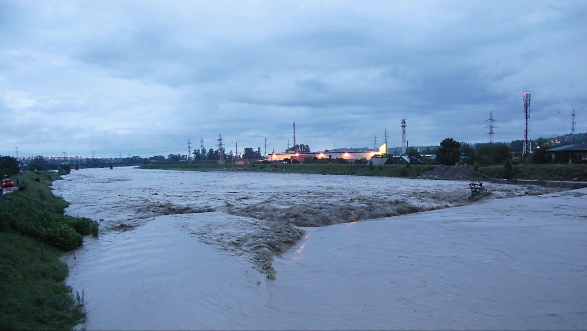 Apele Dunării au ajuns la cota de inundații! Autoritățile sunt în alertă