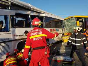 Accident în Satu Mare cu două autobuze. Planul roșu de intervenție a fost activat