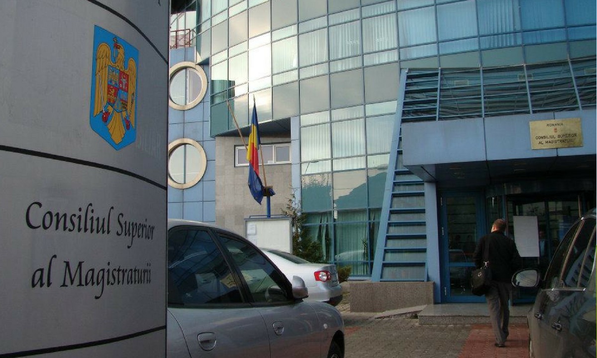 Judecătoarea Elena Burlan-Pușcaș a fost suspendată de CSM