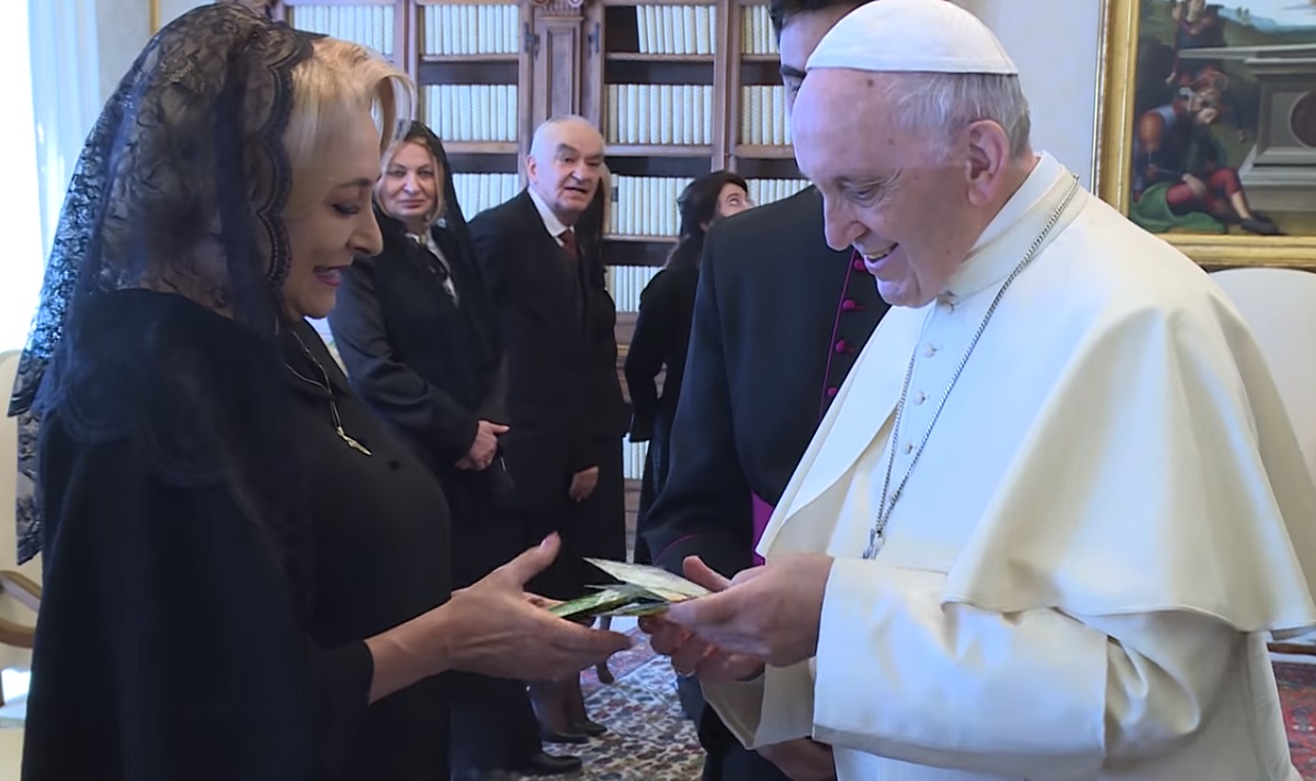Viorica Dăncilă: „L-am invitat pe Papa Francisc în România; mi-a răspuns că va veni la începutul anului viitor”