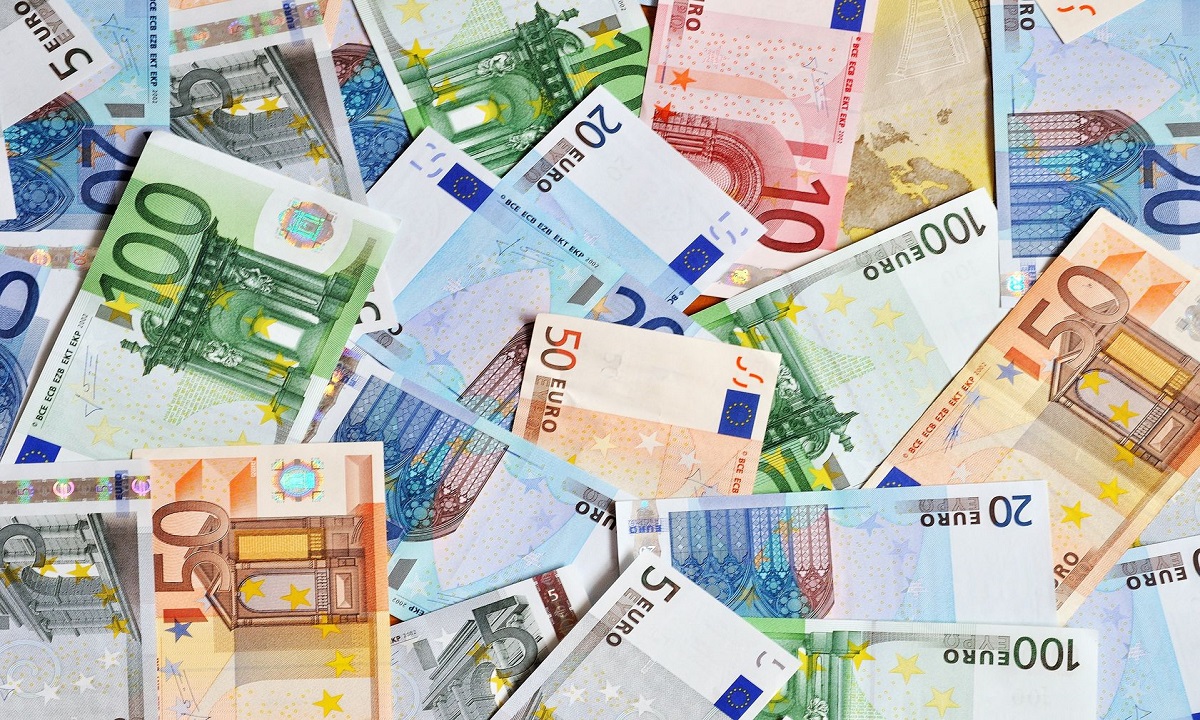 Curs valutar 25 iulie 2018: Euro, dolar, franc elvețian și alte valute