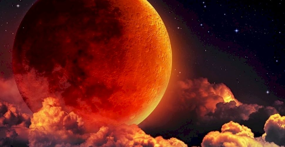 Luna Sangerie ProfeÈ›ia LegatÄƒ De Eclipsa TotalÄƒ De LunÄƒ Din 27 Iulie 2018