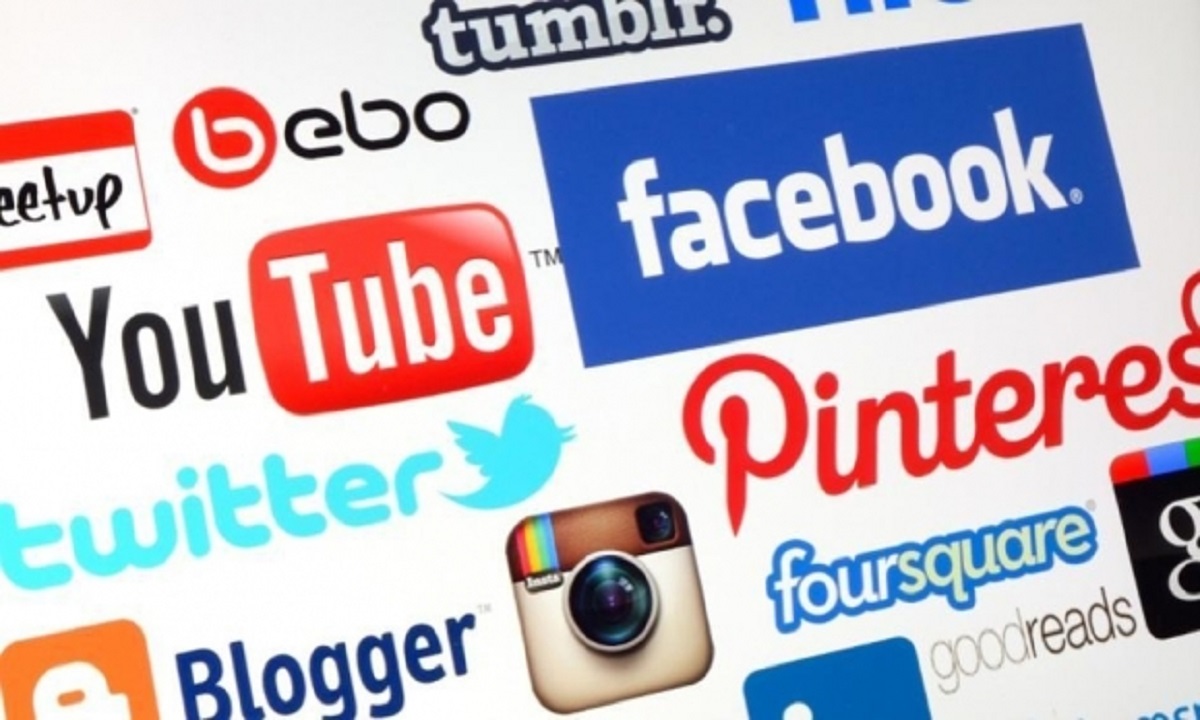Reţelele de socializare au blocat zeci de mii de conţinuturi