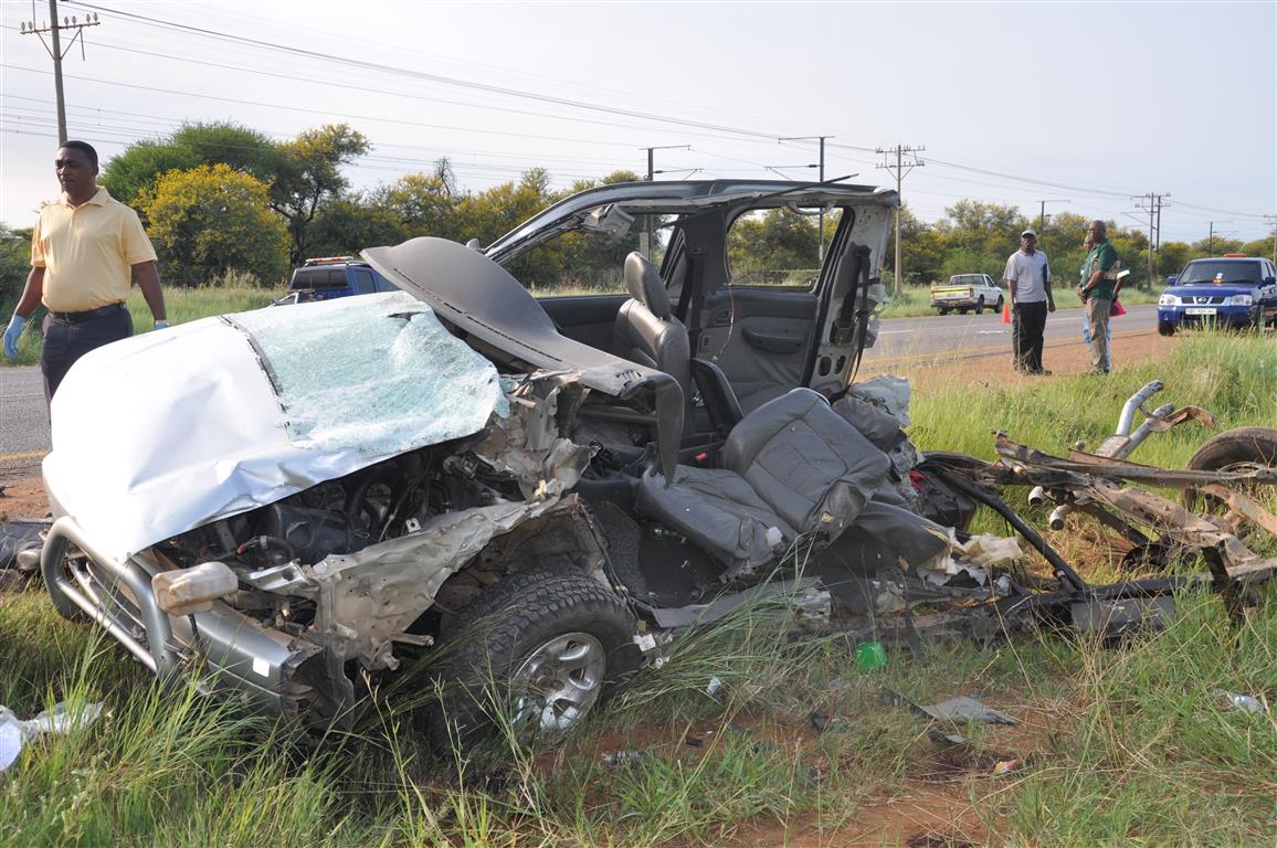 Grav accident rutier: 50 de morţi şi 100 de răniţi