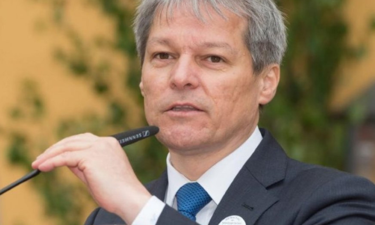 Dacian Cioloş a făcut anunţul aşteptat de toţi românii: "Candidez la...