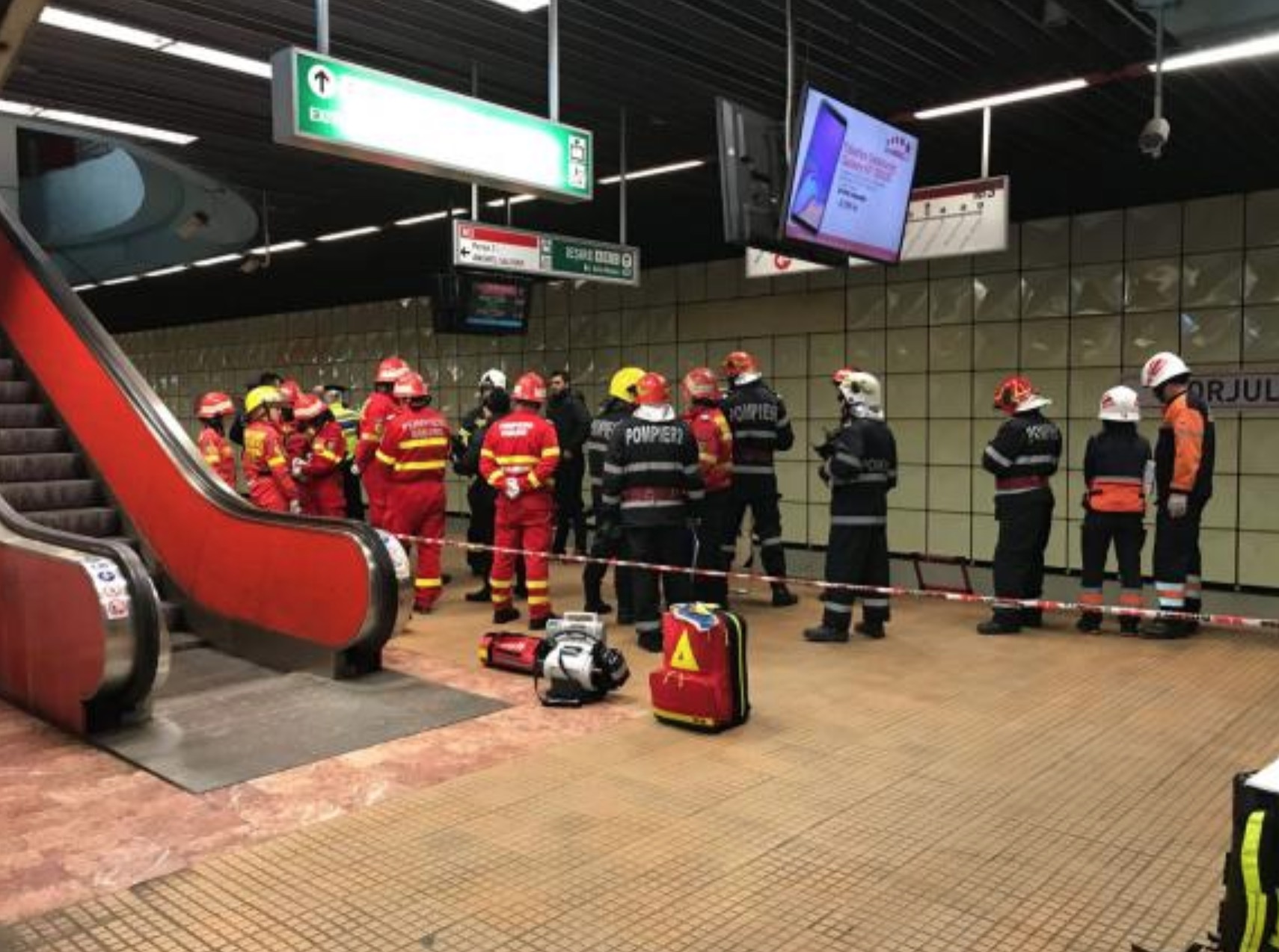 Metroul Bucureștean BLOCAT! Un bărbat de 62 de ani a fost lovit de metrou