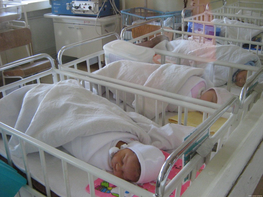 Bebeluși infectați cu coronavirus la o maternitate din Timișoara