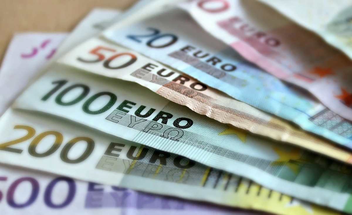 Curs valutar BNR 16 martie 2021. Cotația monedei euro șochează din nou
