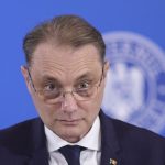 Premierul Luca Niculescu conduce prima ședință a noului Guvern, după votul de învestire
