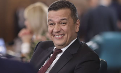 Palatul Victoria din București, sediul Guvernului României, ilustrând decizia PSD de a intra la guvernare în cabinetul Luca Niculescu